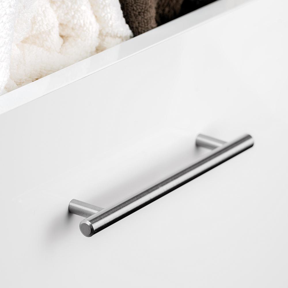 T-bar / Pull handles - the most popular solution in british kitchens?