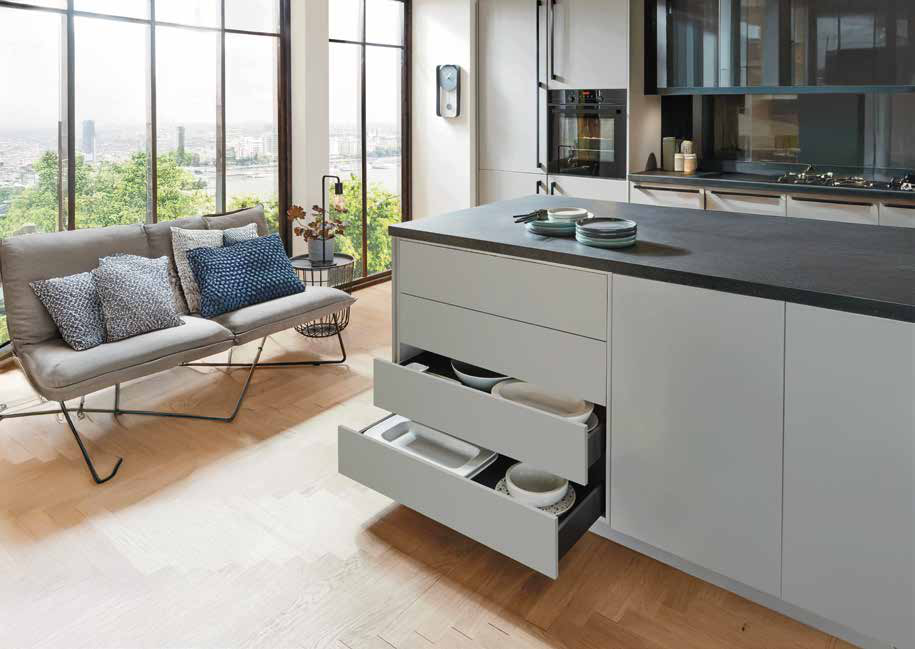 Slim Box Drawer System 88 lb (40 kg) - Soft-Close - 18 mm Panels